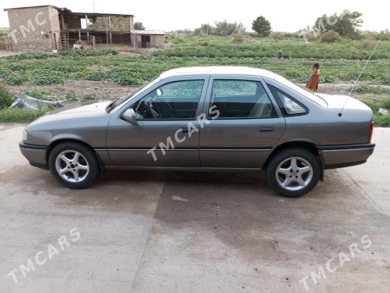 Opel Vectra 1989 - 30 000 TMT - Койтендаг - img 4