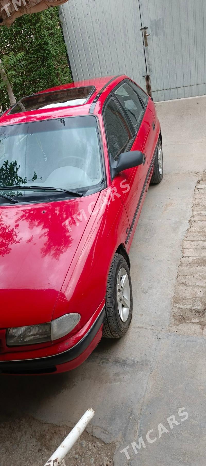 Opel Astra 1992 - 36 000 TMT - Мары - img 4