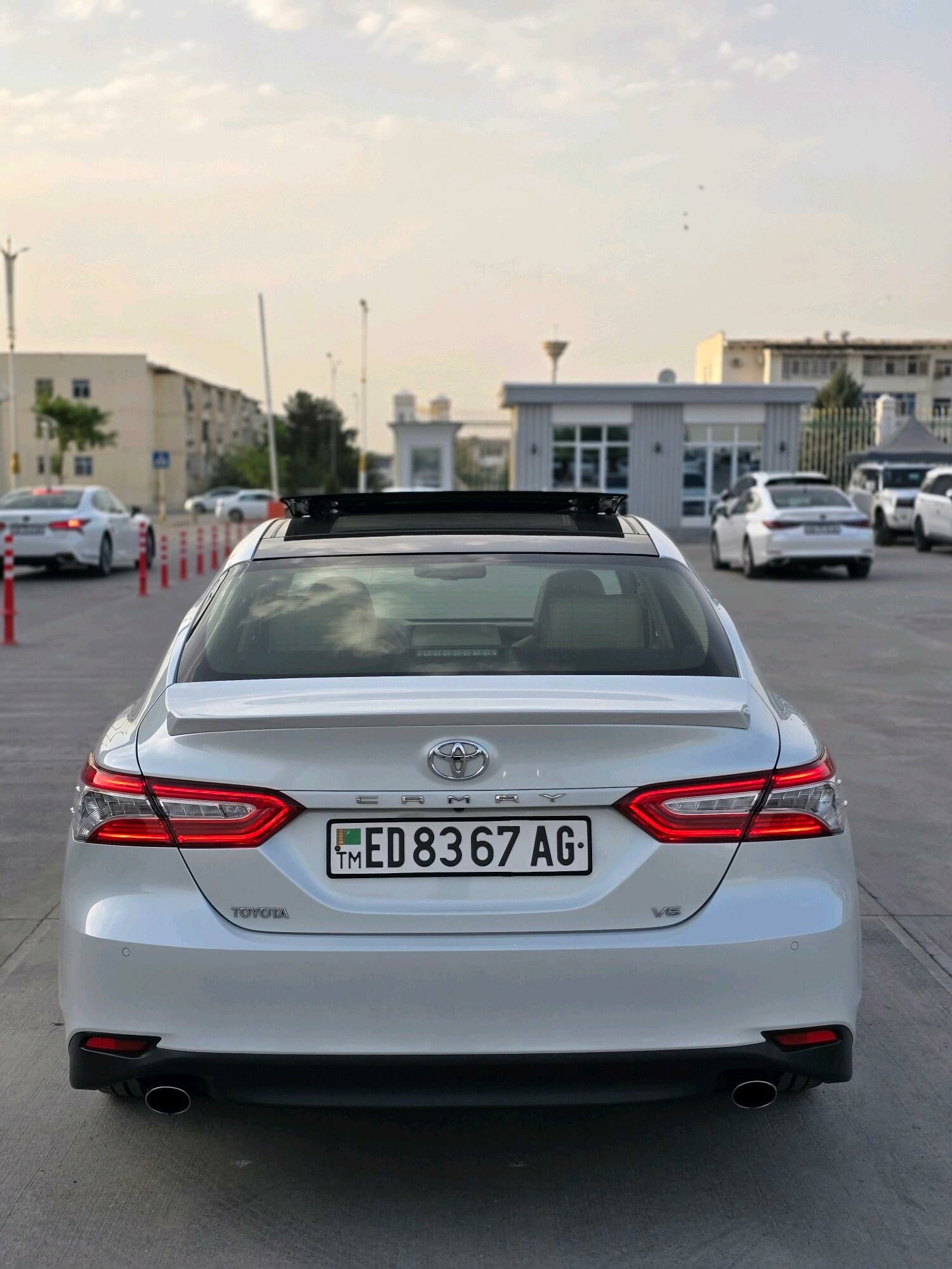 Toyota Camry 2018 - 530 000 TMT - 11 мкр - img 5