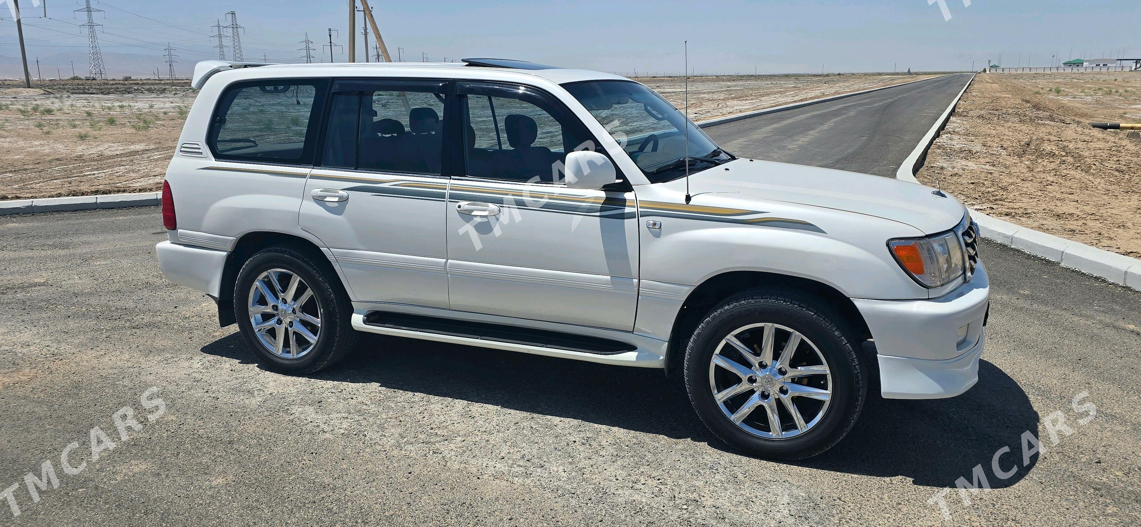 Toyota Land Cruiser 2000 - 280 000 TMT - Кака - img 4