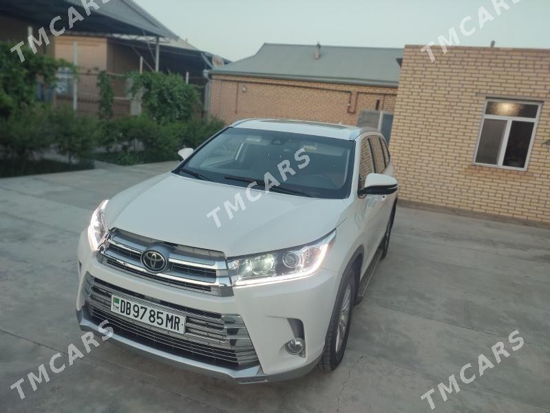 Toyota Highlander 2019 - 450 000 TMT - Мары - img 3