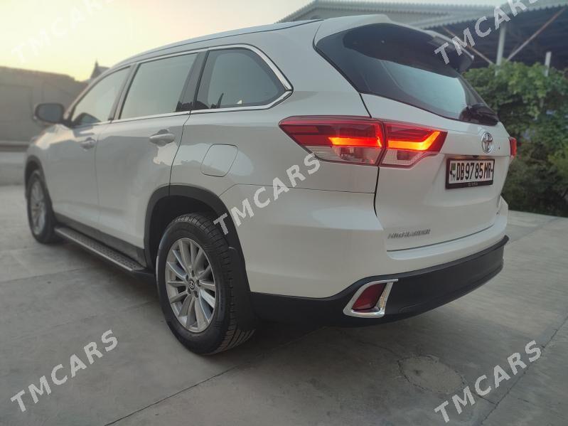 Toyota Highlander 2019 - 450 000 TMT - Мары - img 4