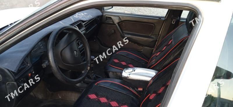 Opel Vectra 1990 - 40 000 TMT - Çärjew - img 2