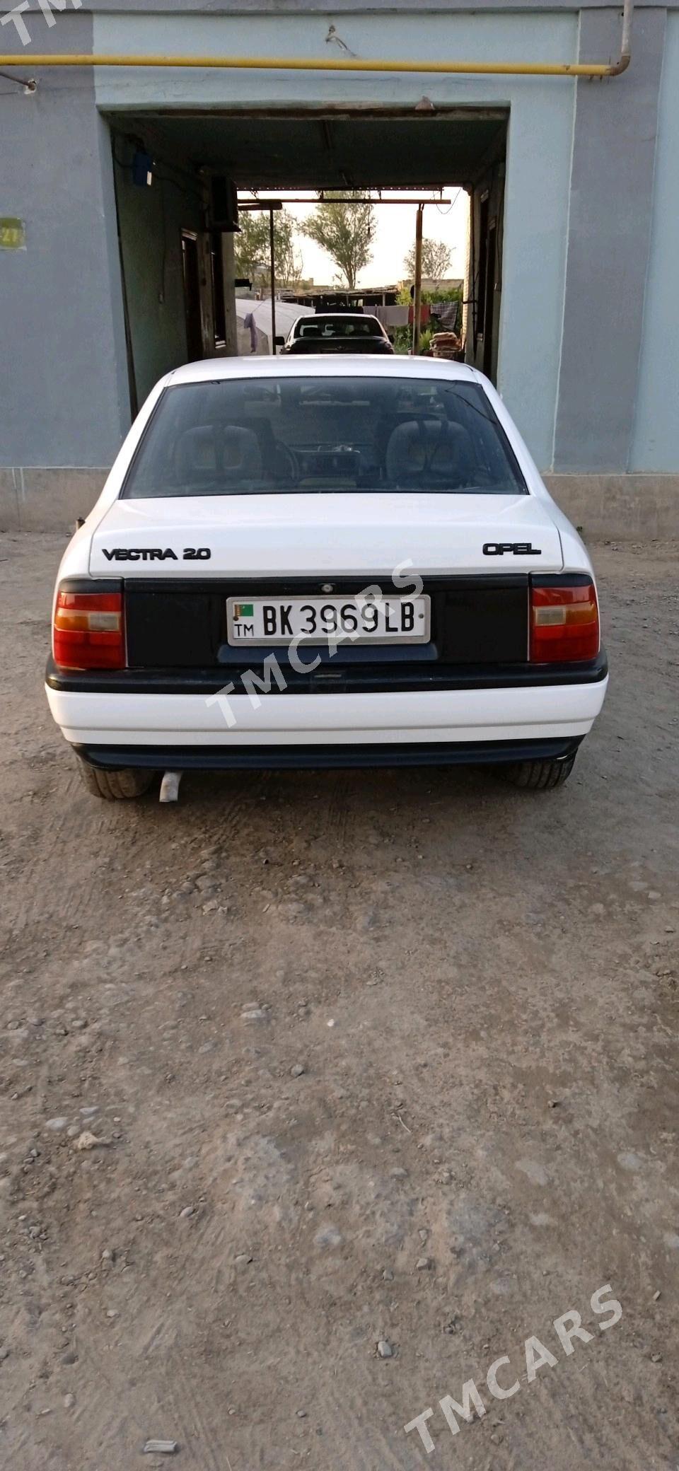 Opel Vectra 1990 - 40 000 TMT - Çärjew - img 4