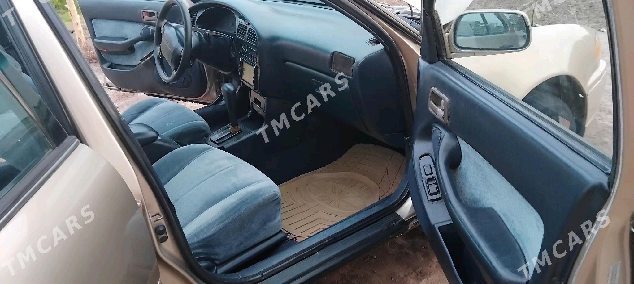 Toyota Camry 1992 - 65 000 TMT - Boldumsaz - img 6