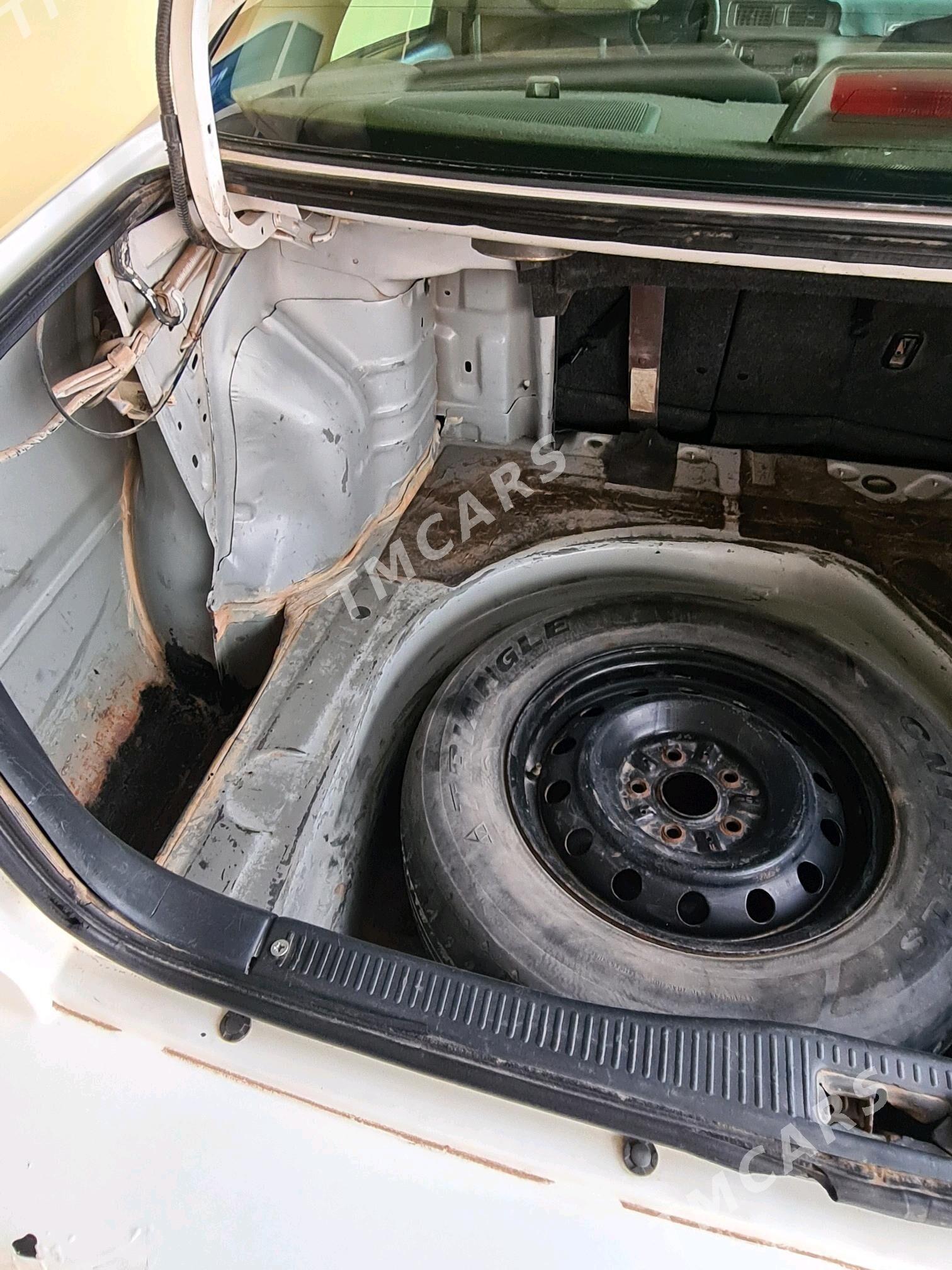 Toyota Camry 2001 - 120 000 TMT - Şabat etr. - img 7