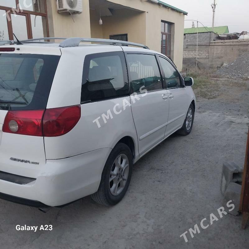 Toyota Sienna 2007 - 200 000 TMT - Бузмеин - img 4