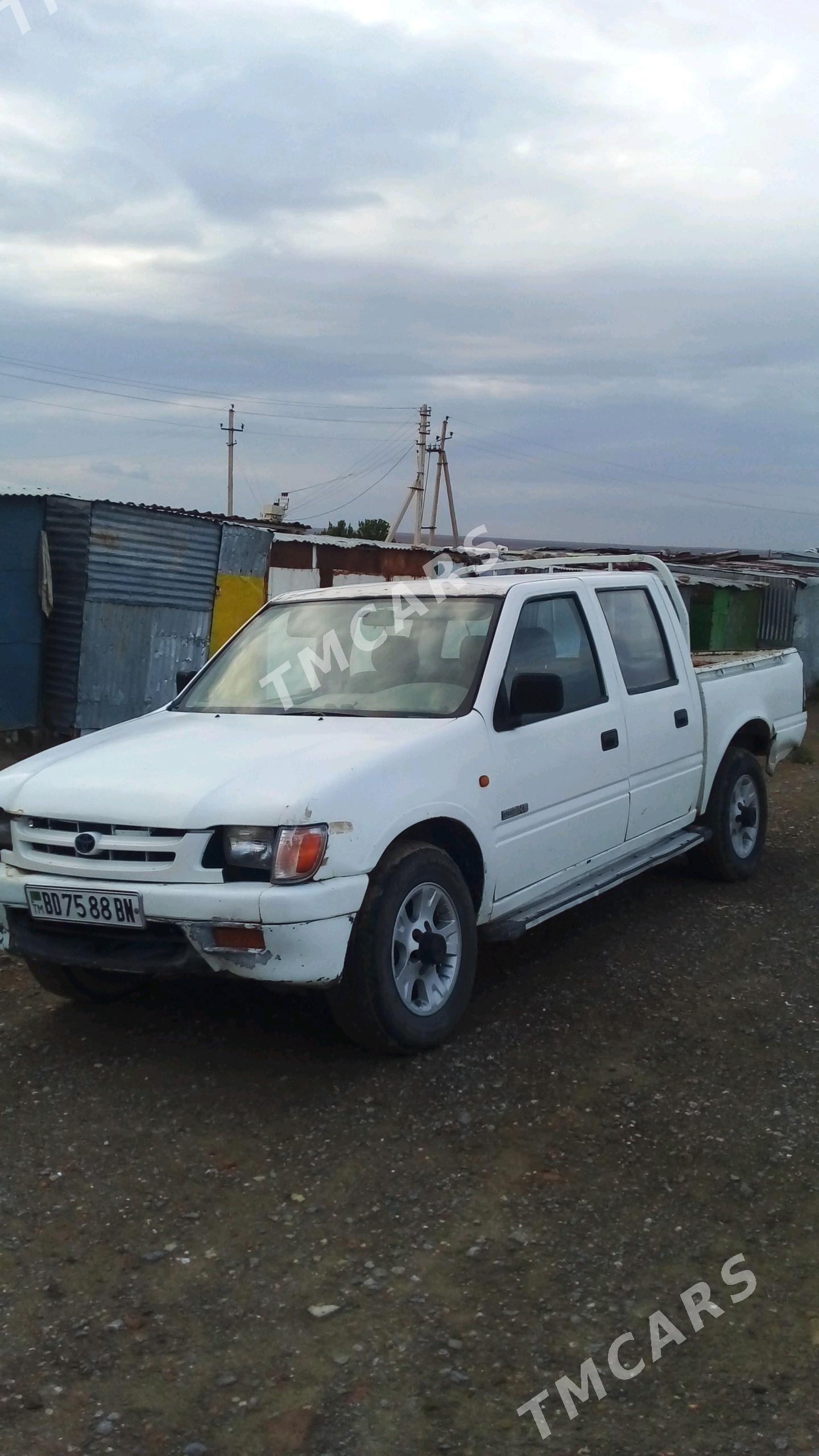 Toyota Hilux 1997 - 30 000 TMT - Гызыларбат - img 2