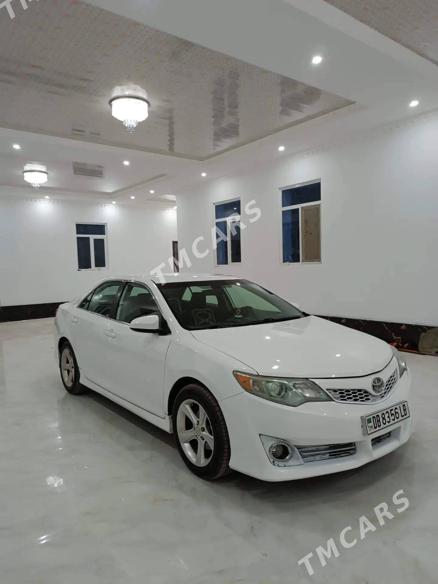 Toyota Camry 2014 - 220 000 TMT - Farap - img 4