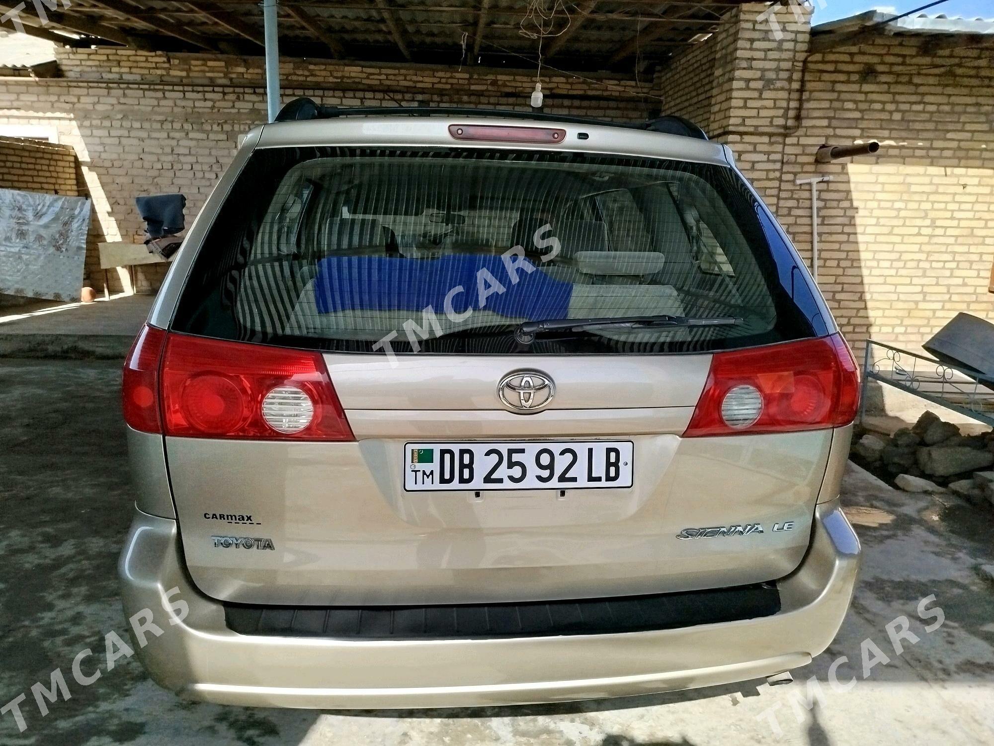 Toyota Sienna 2006 - 245 000 TMT - Dänew - img 9
