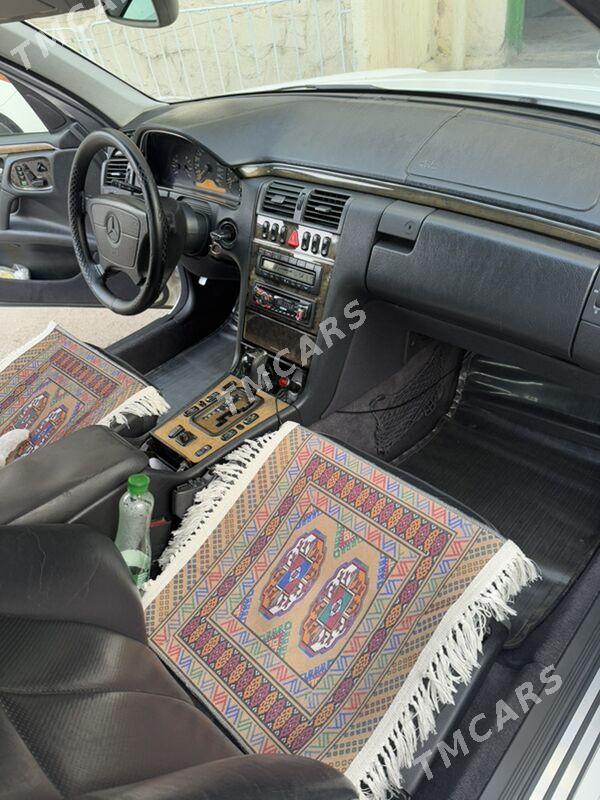 Mercedes-Benz E430 1999 - 100 000 TMT - Ашхабад - img 10