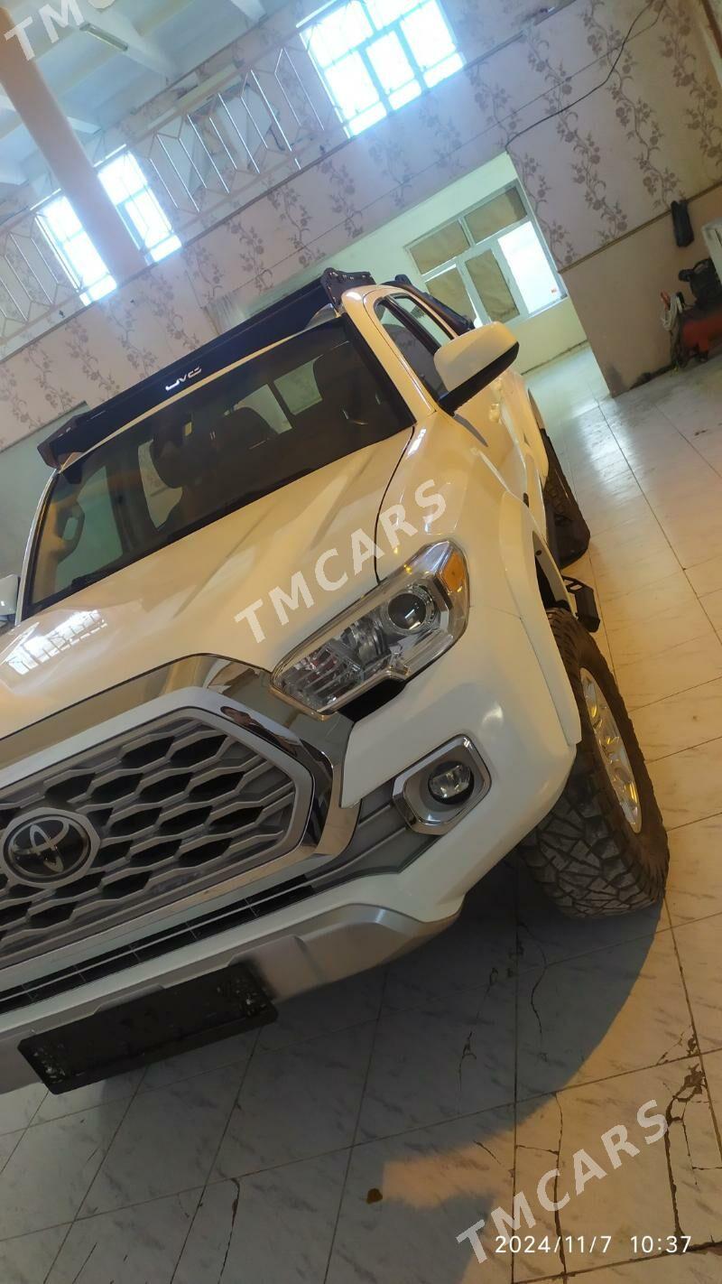 Toyota Tacoma 2019 - 390 000 TMT - Мары - img 3