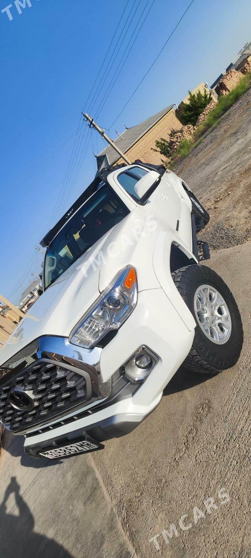 Toyota Tacoma 2019 - 390 000 TMT - Мары - img 2