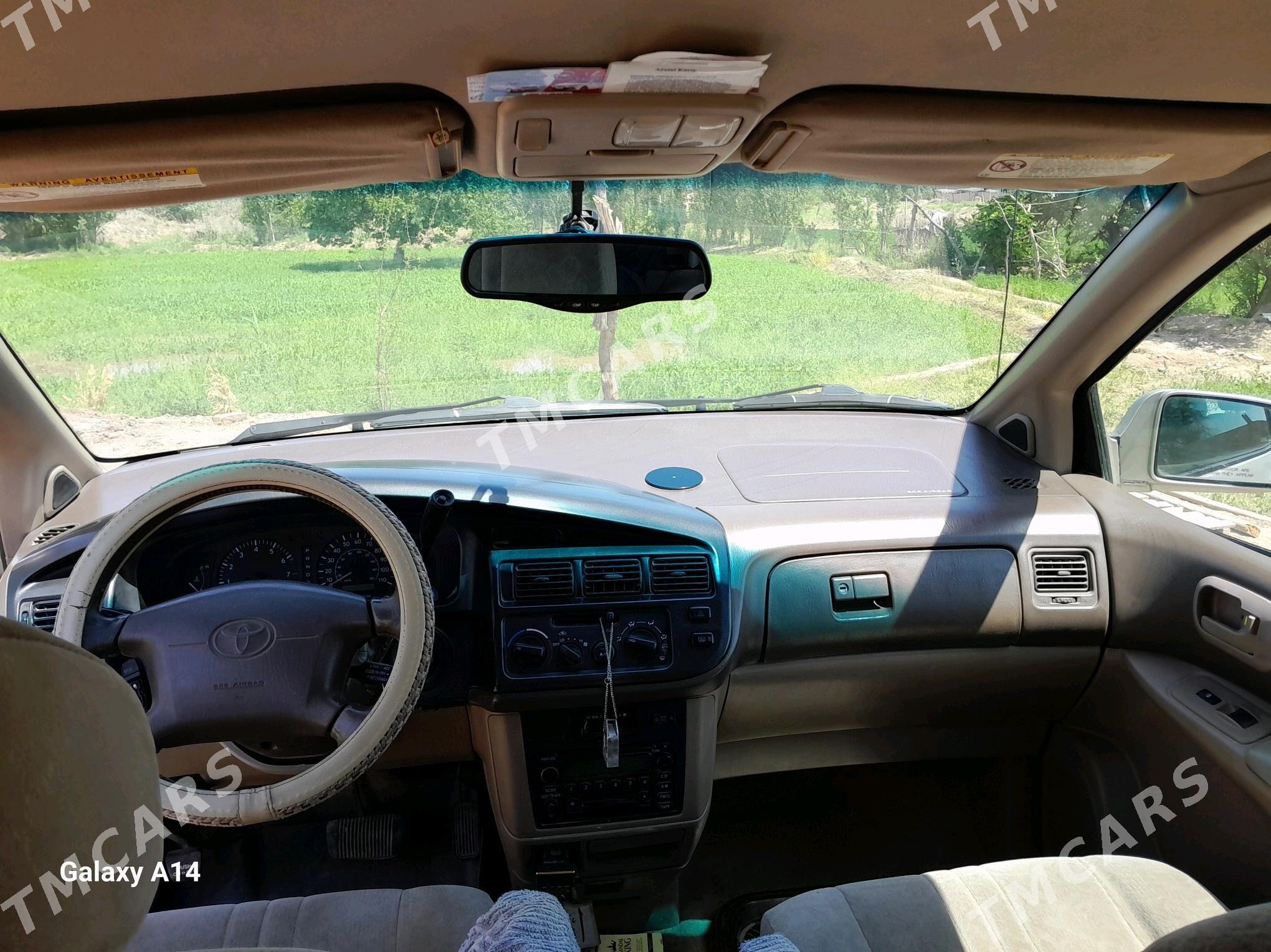 Toyota Sienna 2000 - 160 000 TMT - Akdepe - img 4