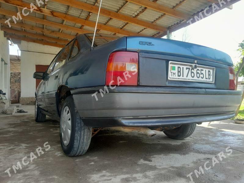 Opel Vectra 1991 - 20 000 TMT - Койтендаг - img 5