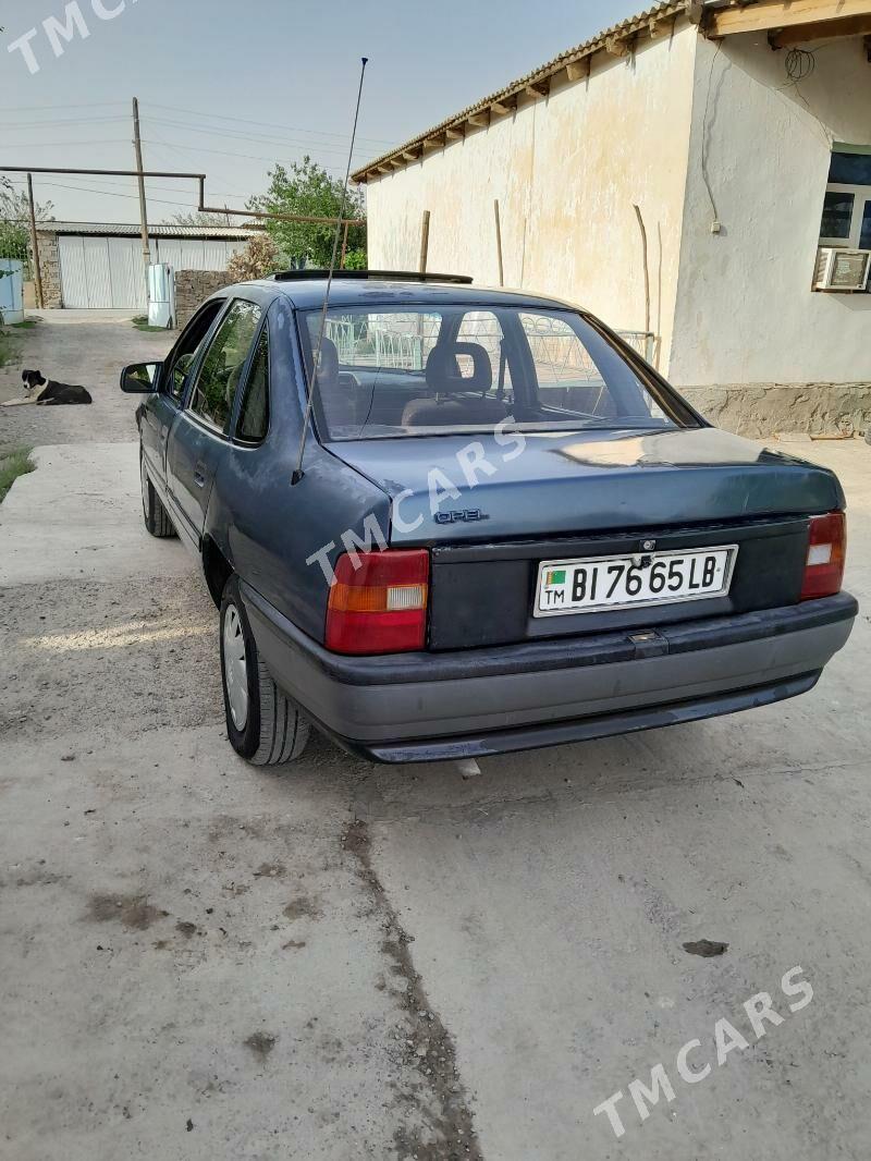 Opel Vectra 1991 - 20 000 TMT - Койтендаг - img 2