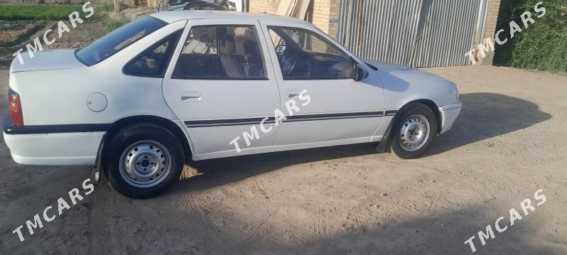 Opel Vectra 1992 - 35 000 TMT - Саят - img 2