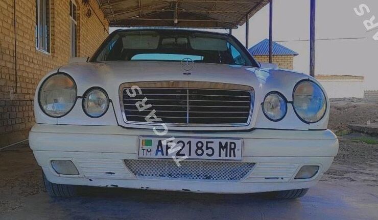Mercedes-Benz W212 2000 - 60 000 TMT - Векильбазар - img 7