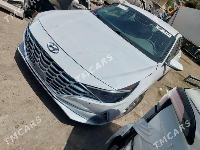 Hyundai Elantra 2022 - 210 000 TMT - Мары - img 8