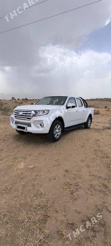 Toyota Hilux 2021 - 260 000 TMT - Aşgabat - img 3