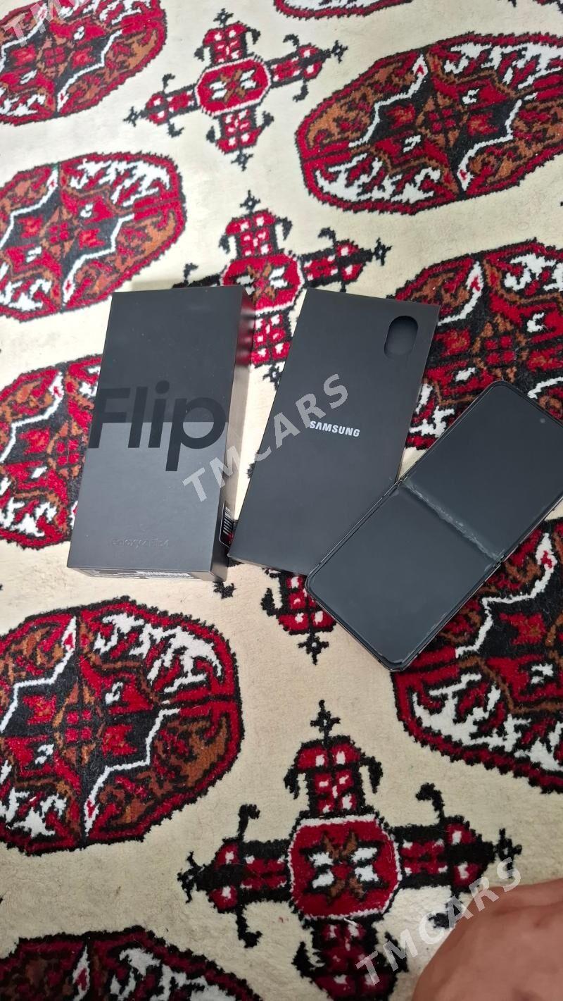 Galaxy z flip 4 - Мары - img 2