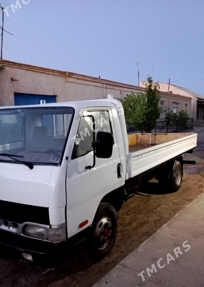 Kia Bongo 2000 - 130 000 TMT - Дашогуз - img 2