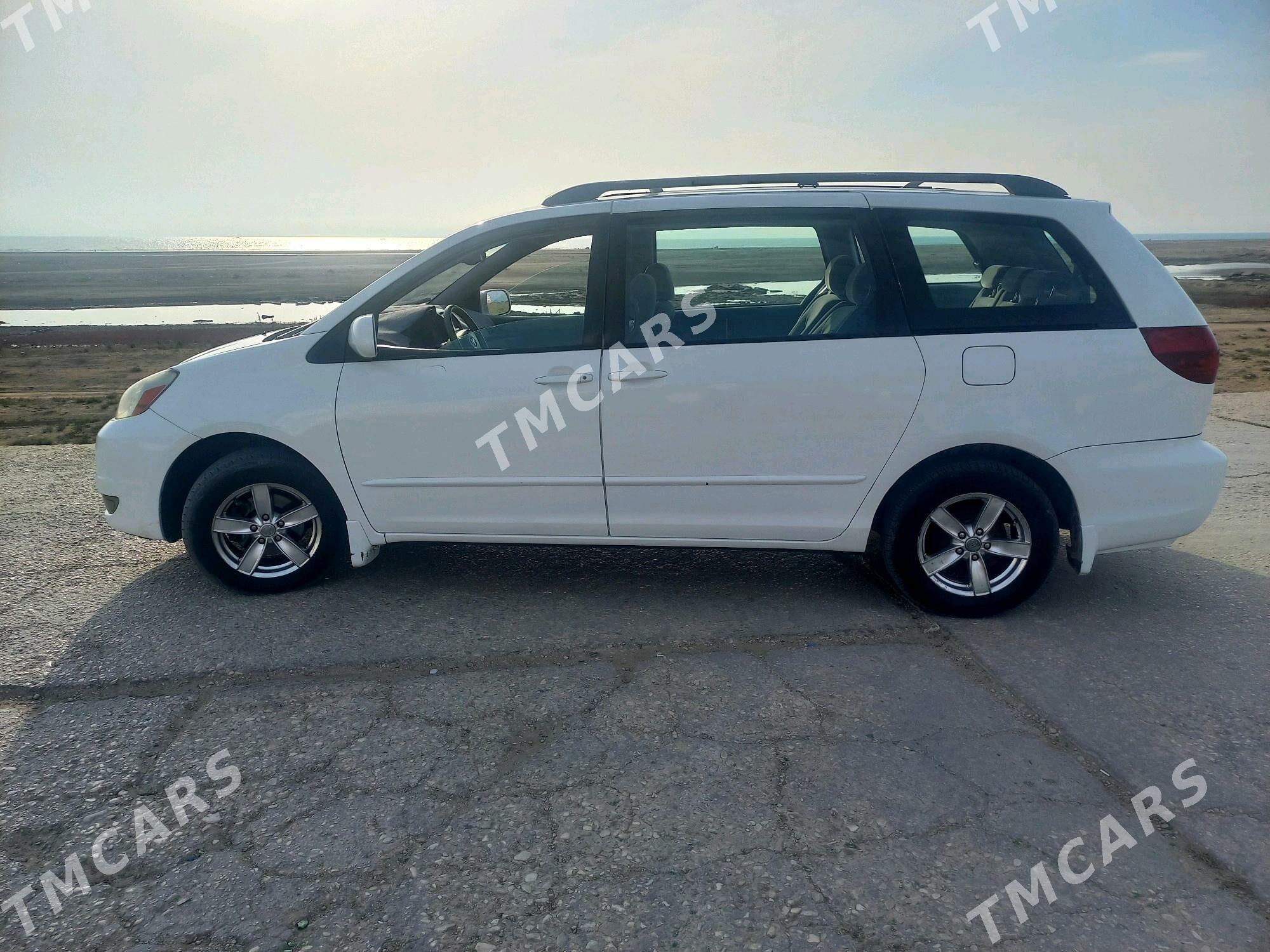 Toyota Sienna 2005 - 169 000 TMT - Хазар - img 3