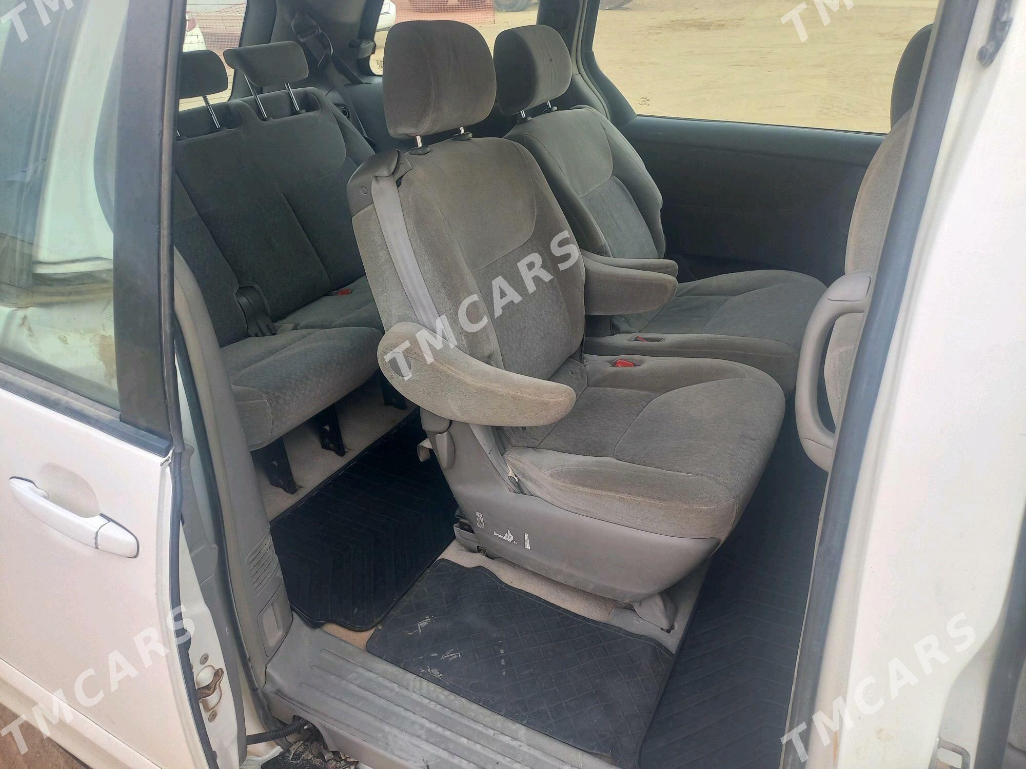 Toyota Sienna 2005 - 169 000 TMT - Хазар - img 5