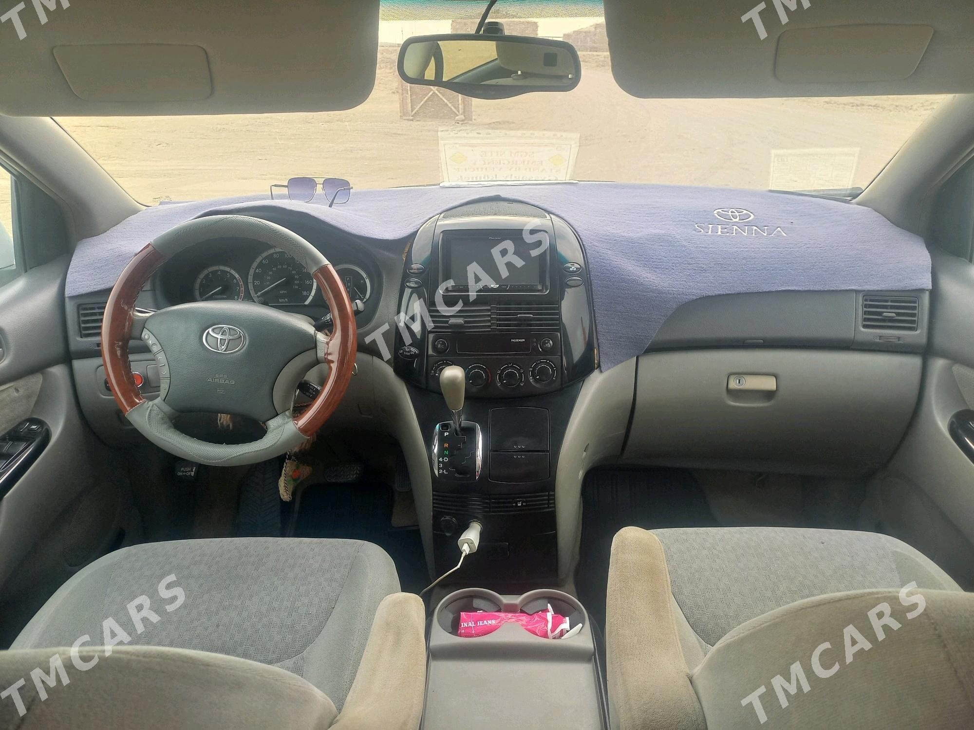 Toyota Sienna 2005 - 169 000 TMT - Хазар - img 6