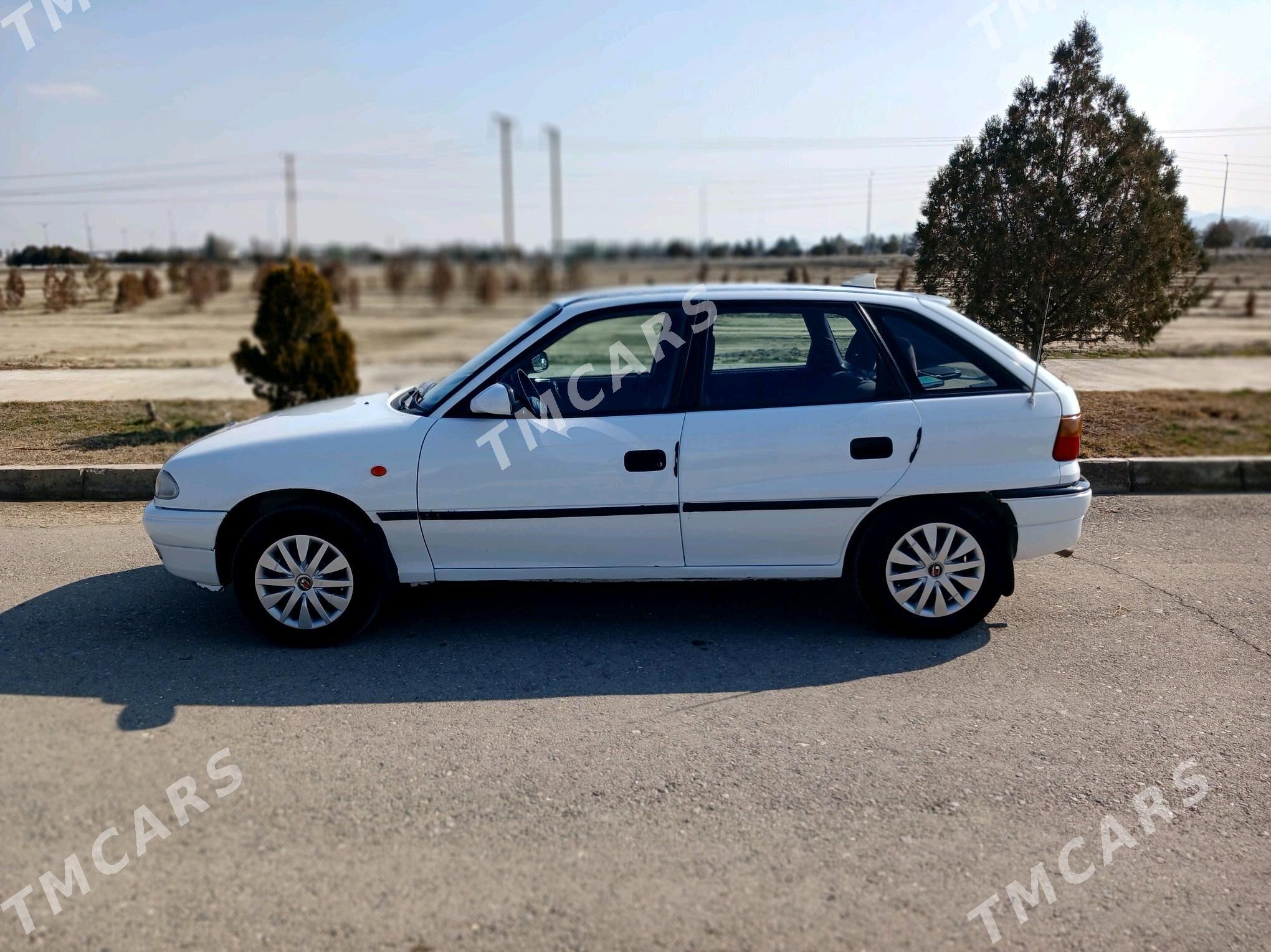 Opel Astra 1995 - 50 000 TMT - Бахарден - img 2