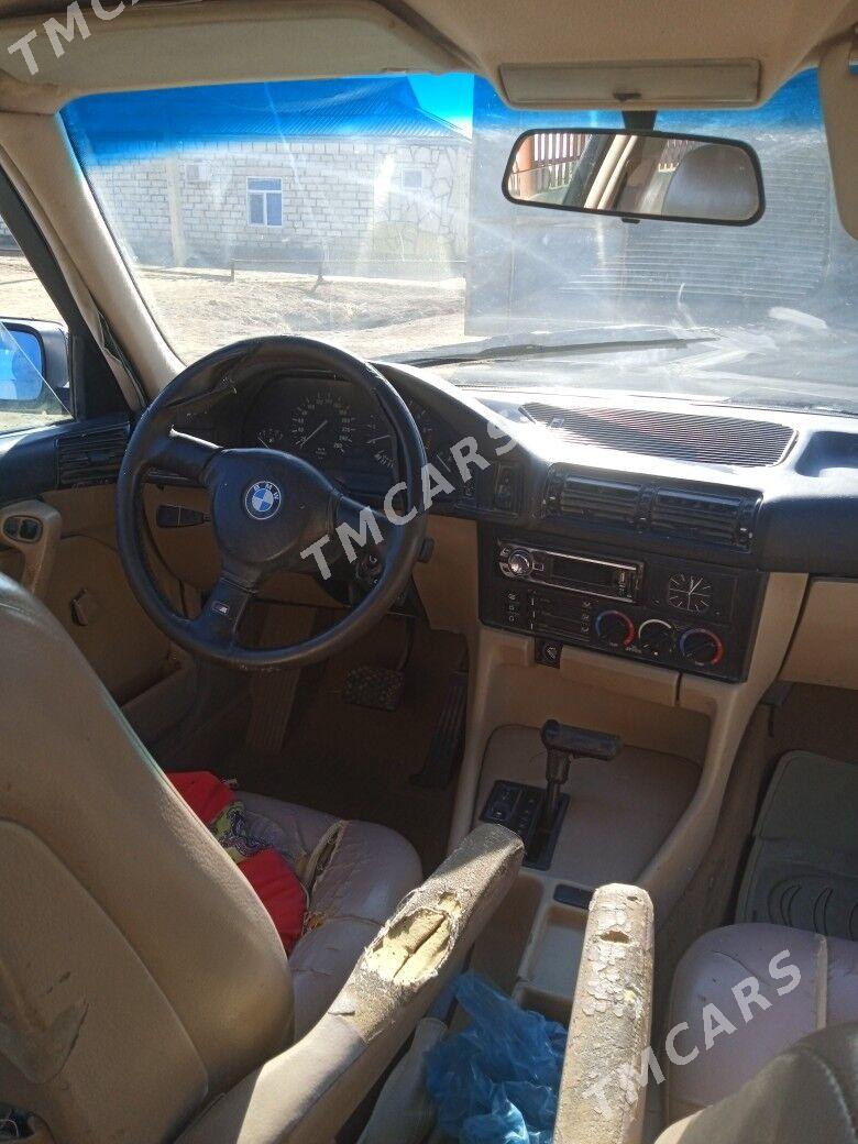BMW 525 1990 - 20 000 TMT - Esenguly - img 6