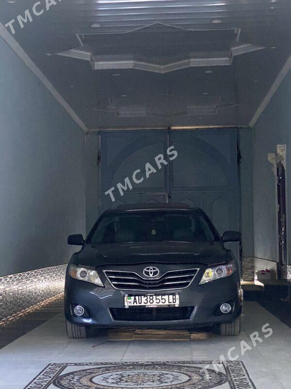 Toyota Camry 2011 - 240 000 TMT - Çärjew - img 3