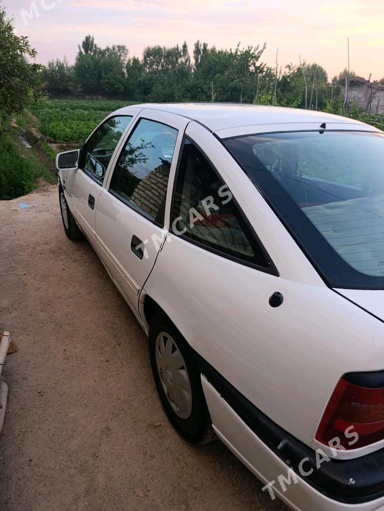 Opel Vectra 1993 - 20 000 TMT - Şabat etr. - img 3