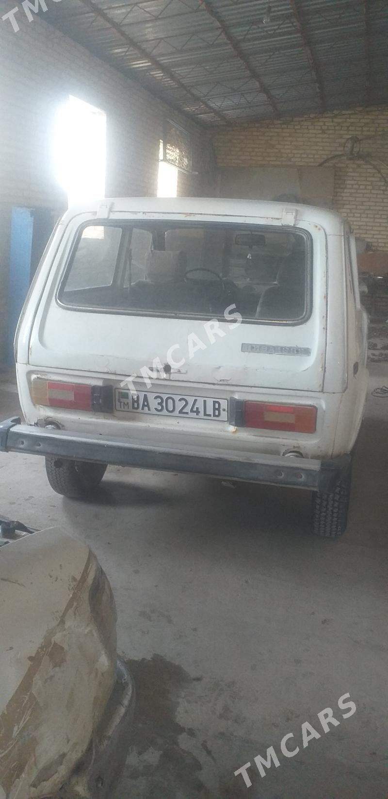 Lada Niva 1986 - 10 000 TMT - Halaç - img 6