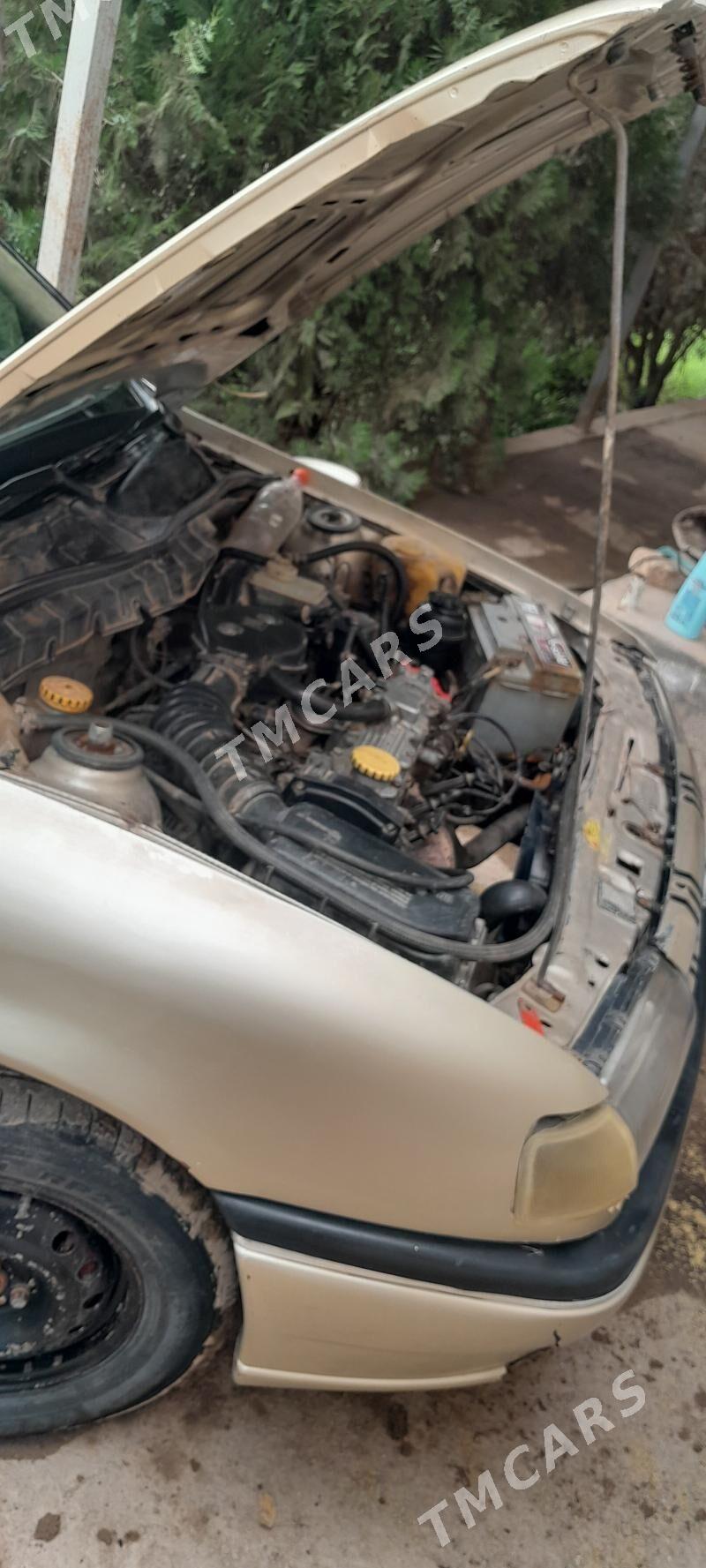 Opel Vectra 1994 - 27 000 TMT - Гурбансолтан Едже - img 2