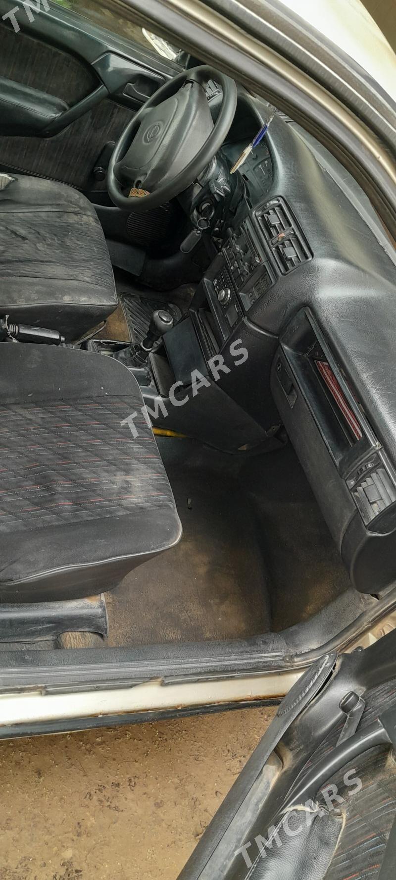 Opel Vectra 1994 - 27 000 TMT - Гурбансолтан Едже - img 5