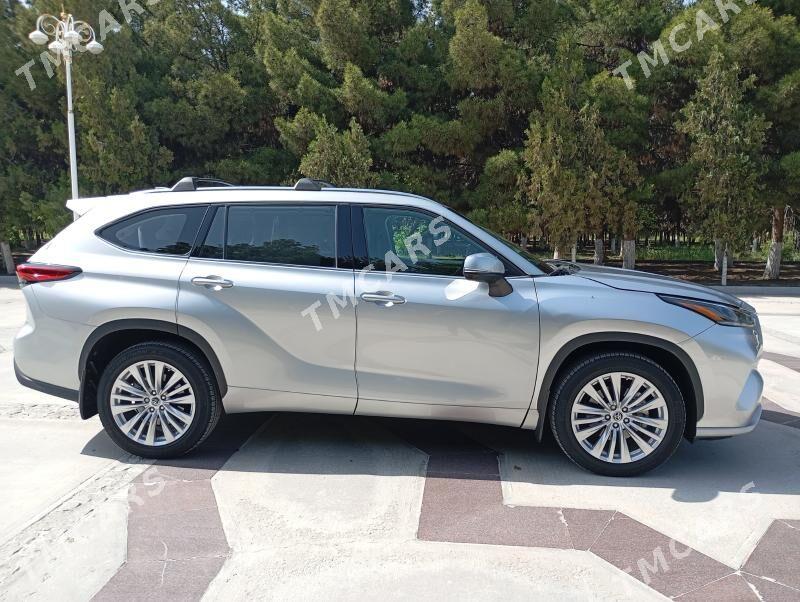 Toyota Highlander 2021 - 640 000 TMT - Гёкдепе - img 3