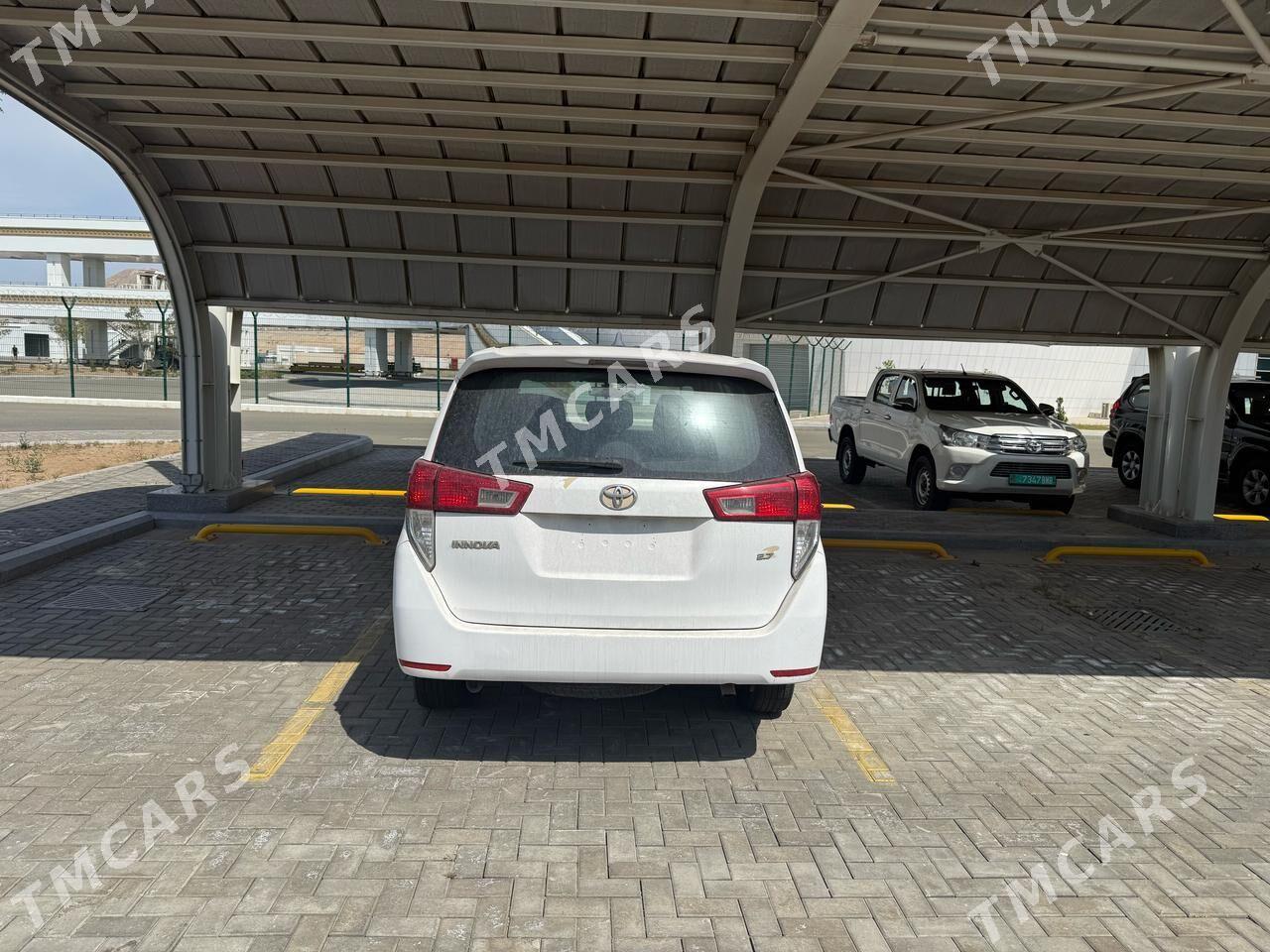 Toyota Innova 2020 - 230 000 TMT - Türkmenbaşy - img 4