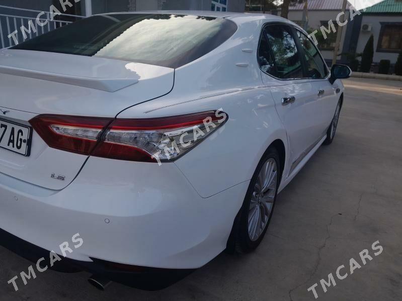 Toyota Camry 2018 - 330 000 TMT - Aşgabat - img 4