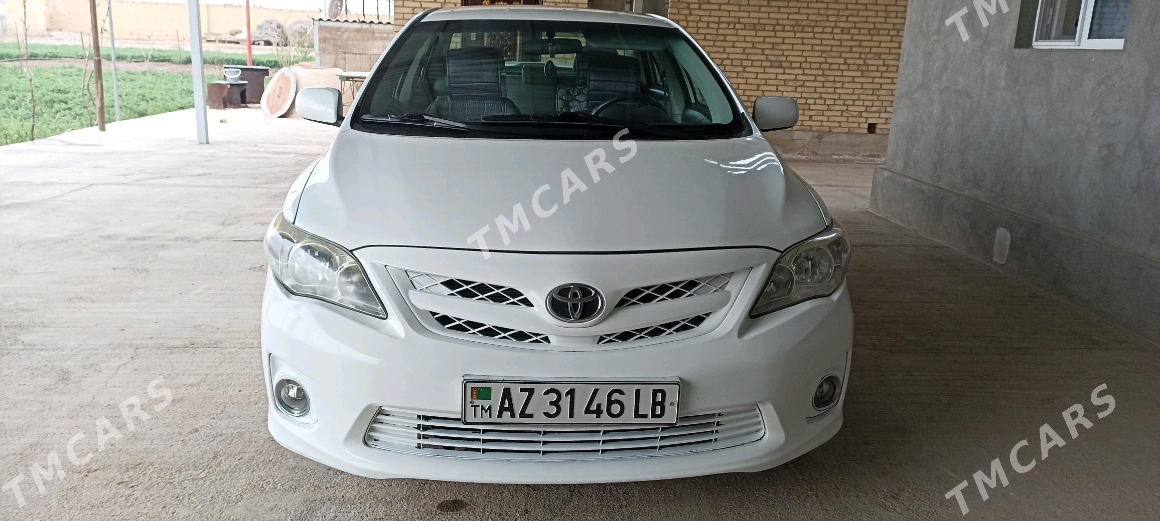Toyota Corolla 2012 - 155 000 TMT - Туркменабат - img 2