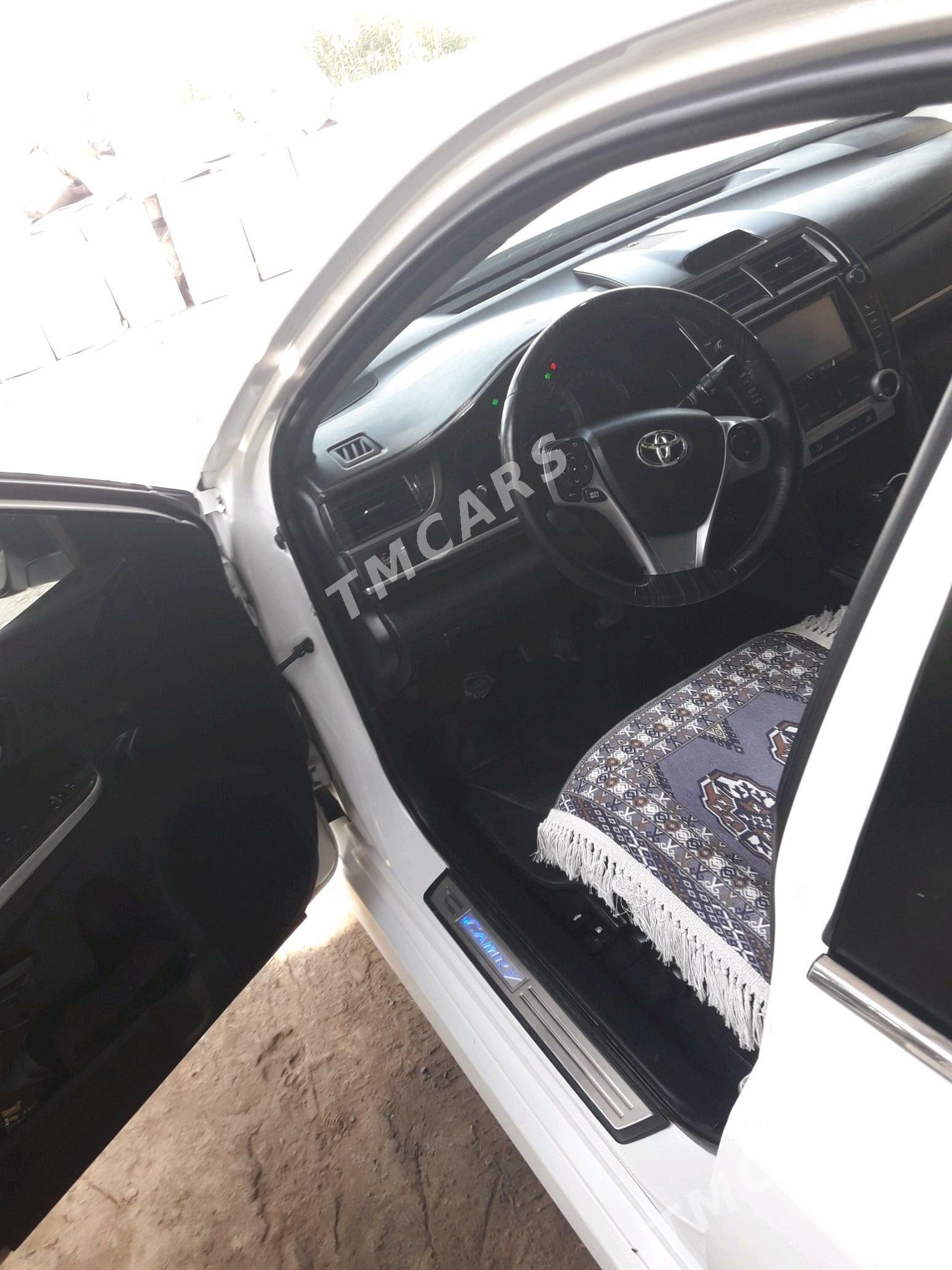 Toyota Camry 2014 - 250 000 TMT - Türkmenabat - img 4