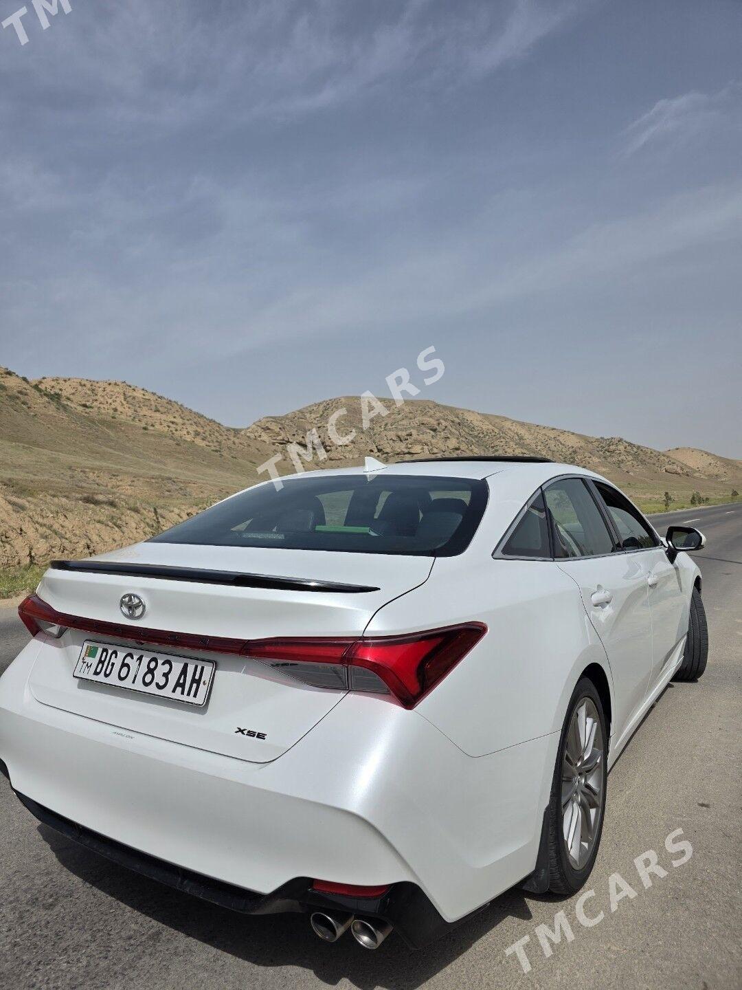 Toyota Avalon 2019 - 430 000 TMT - Анев - img 2