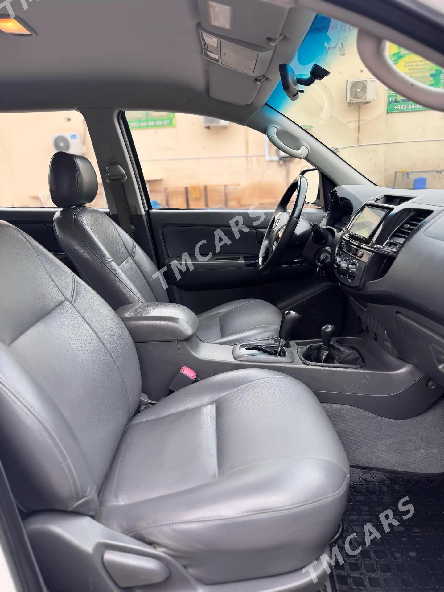 Toyota Hilux 2013 - 360 000 TMT - Çärjew - img 8