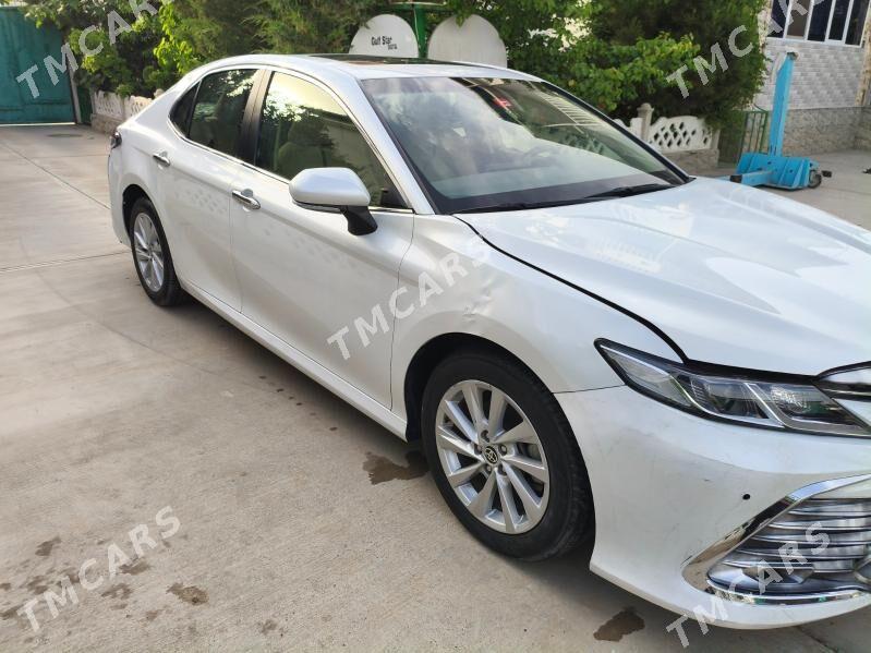 Toyota Camry 2022 - 390 000 TMT - Тязе заман - img 4