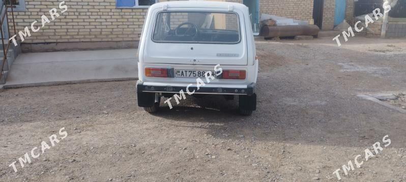 Lada Niva 1991 - 23 000 TMT - Бабадайхан - img 3