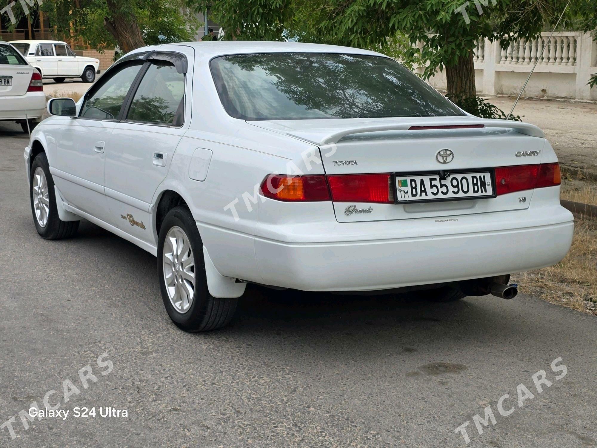 Toyota Camry 1997 - 130 000 TMT - Гумдаг - img 5