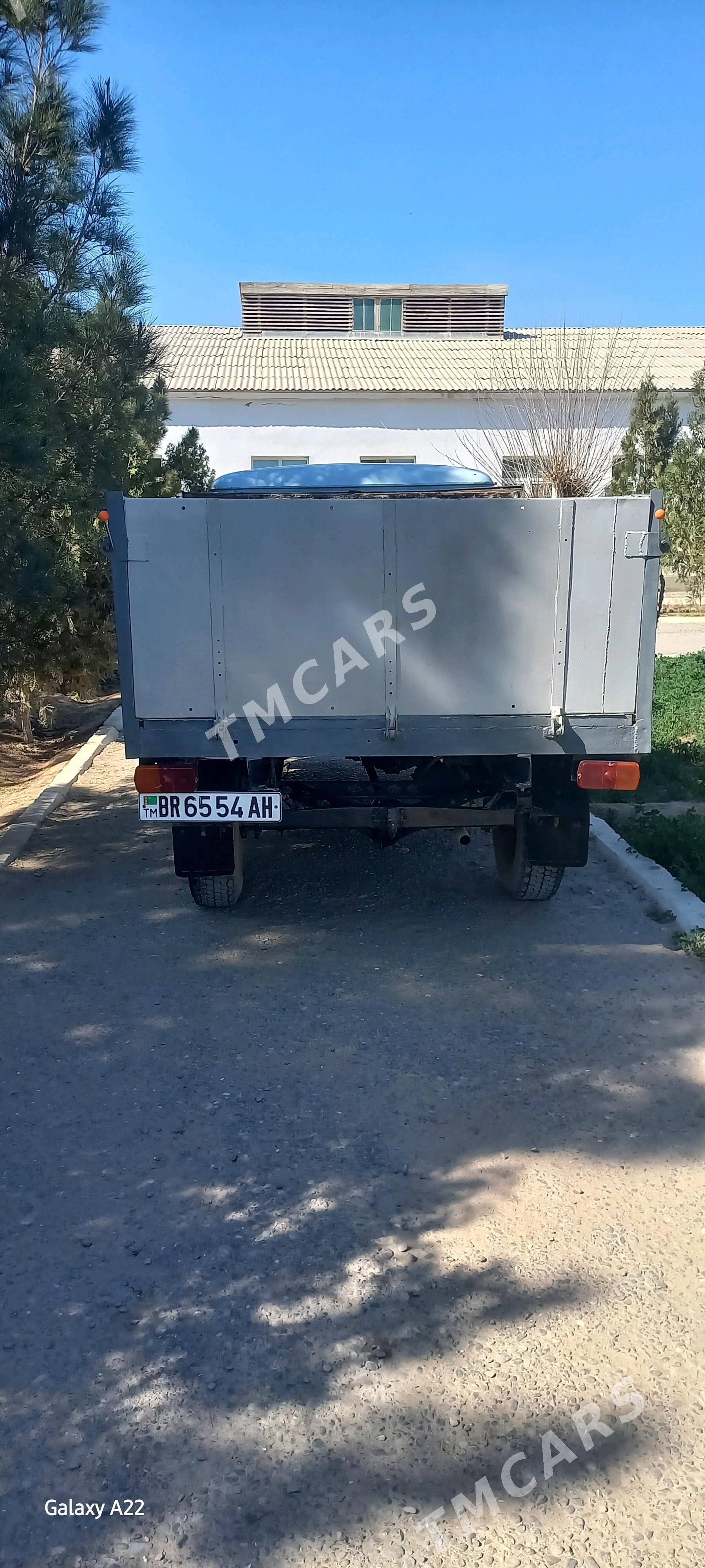 UAZ 452 1984 - 50 000 TMT - Теджен - img 4