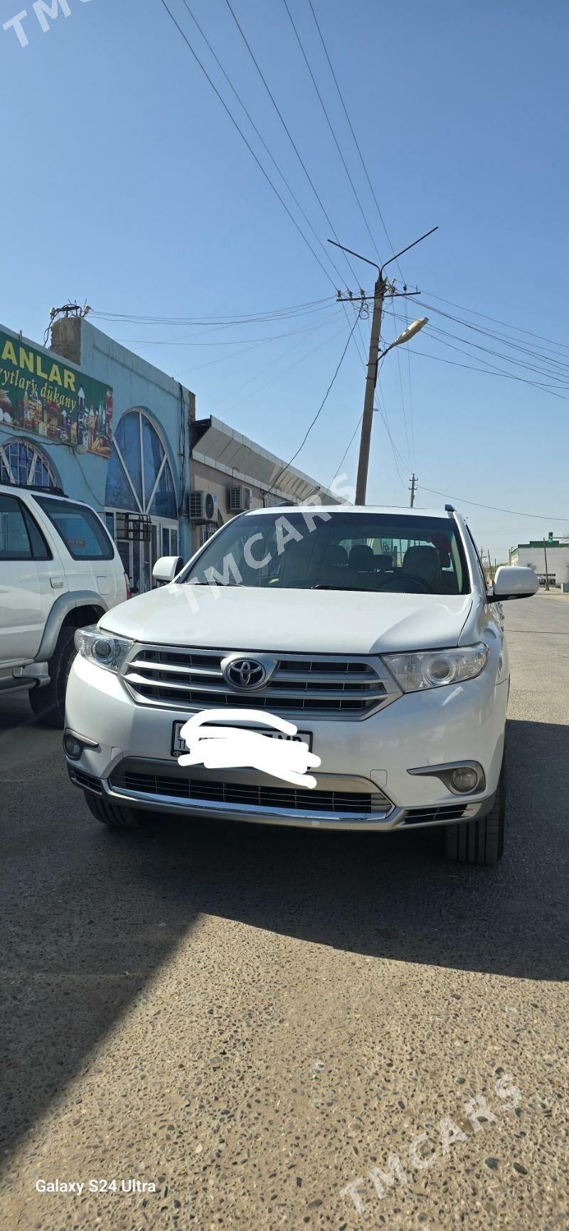 Toyota Highlander 2010 - 300 000 TMT - Ýolöten - img 2