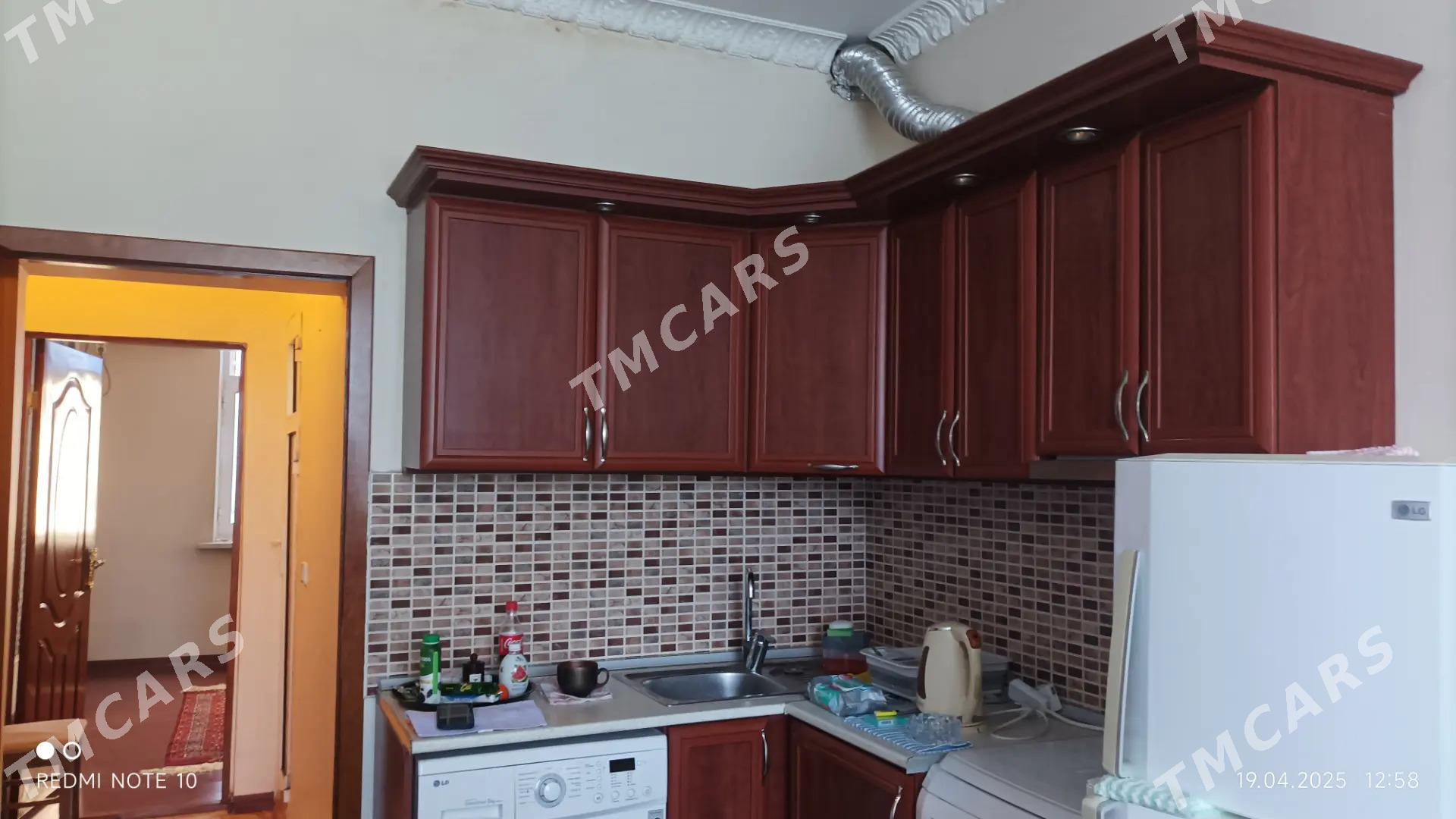 Центр 1 в 2 комнаты 2 эт. - Aşgabat - img 3