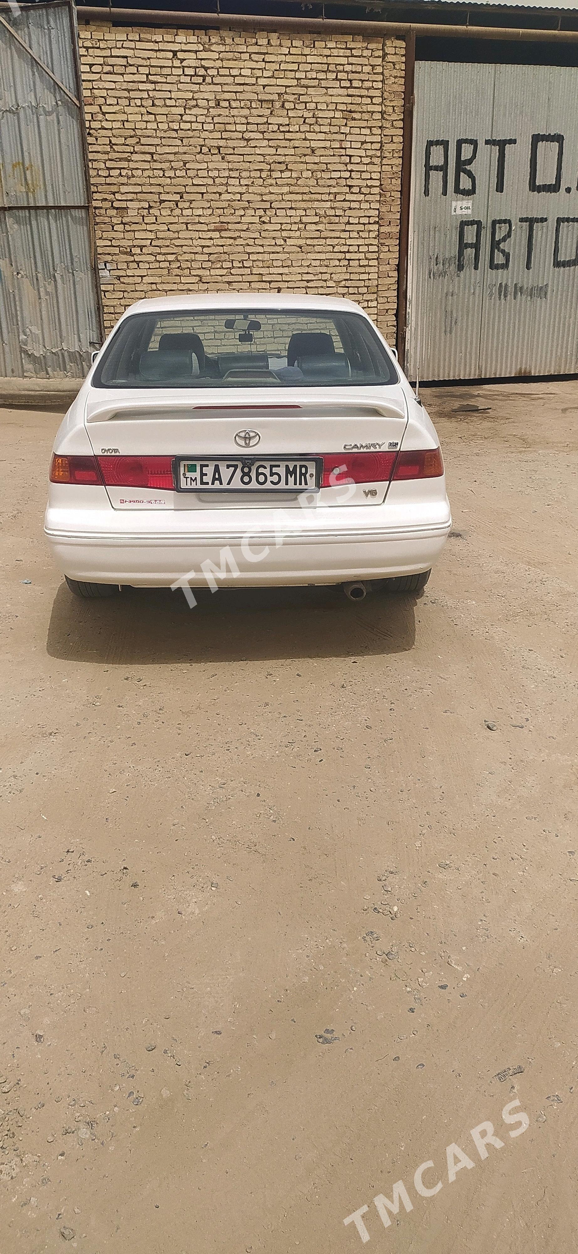 Toyota Camry 1998 - 105 000 TMT - Мары - img 2